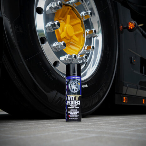 No touch spray tyre dressing for showtrucks