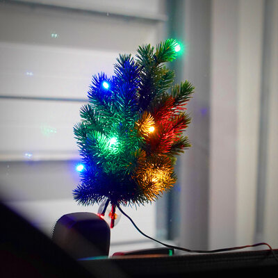 Mini Christmas Tree Allride &ndash; Albero di Natale USB a LED per cabina camion